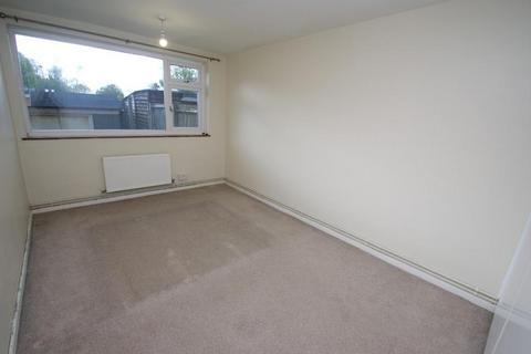 2 bedroom maisonette to rent, Colenzo Drive, Andover, SP10