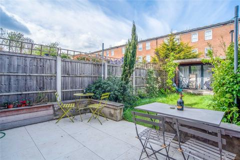 59 Daubeney Road, London, E5 0EE