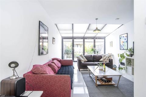 59 Daubeney Road, London, E5 0EE