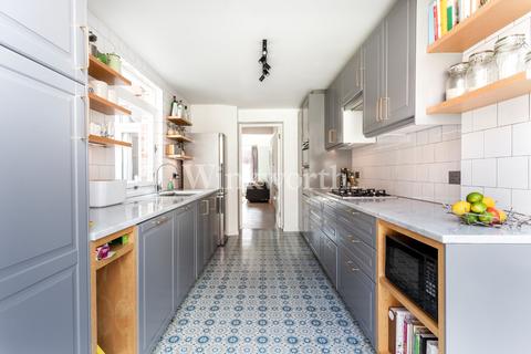 199 Hewitt Avenue, London, N22 6QG