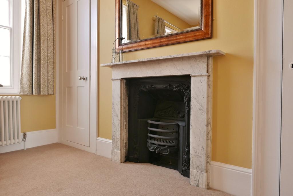Fireplace bedroom 2