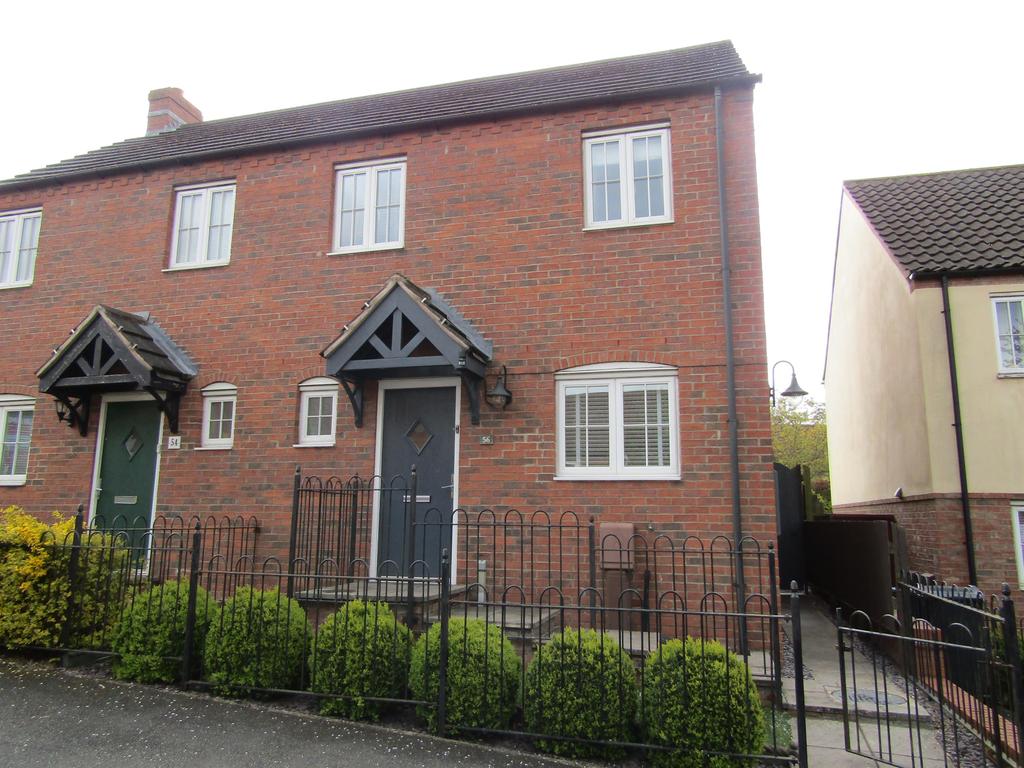 Willoughby Chase, Gainsborough, DN21 1GR 3 bed semidetached house £