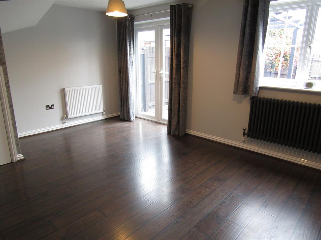 Willoughby Chase, Gainsborough, DN21 1GR 3 bed semidetached house £