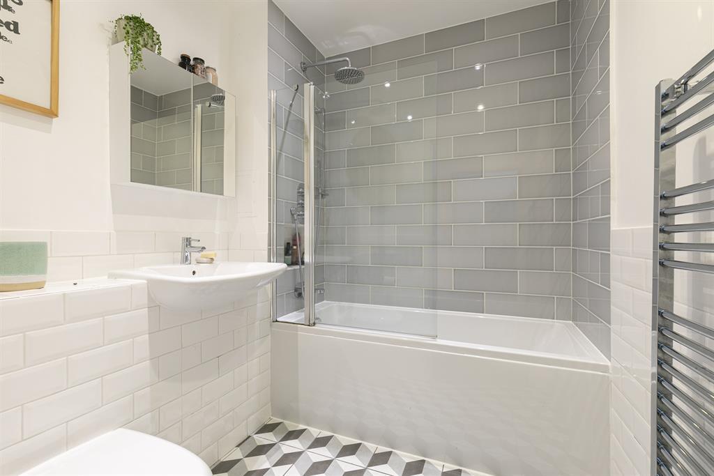 Modern Bathroom