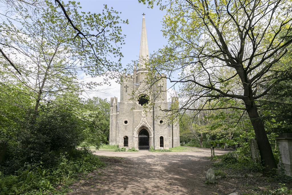 Chapel in Abney Park Cemetary