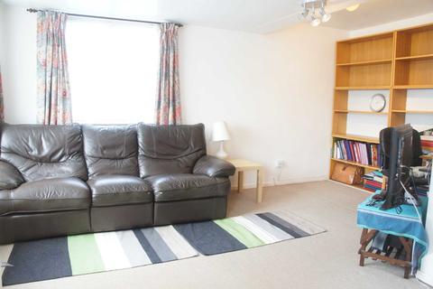 39 Caves Lane, Bedford, MK40 3DW