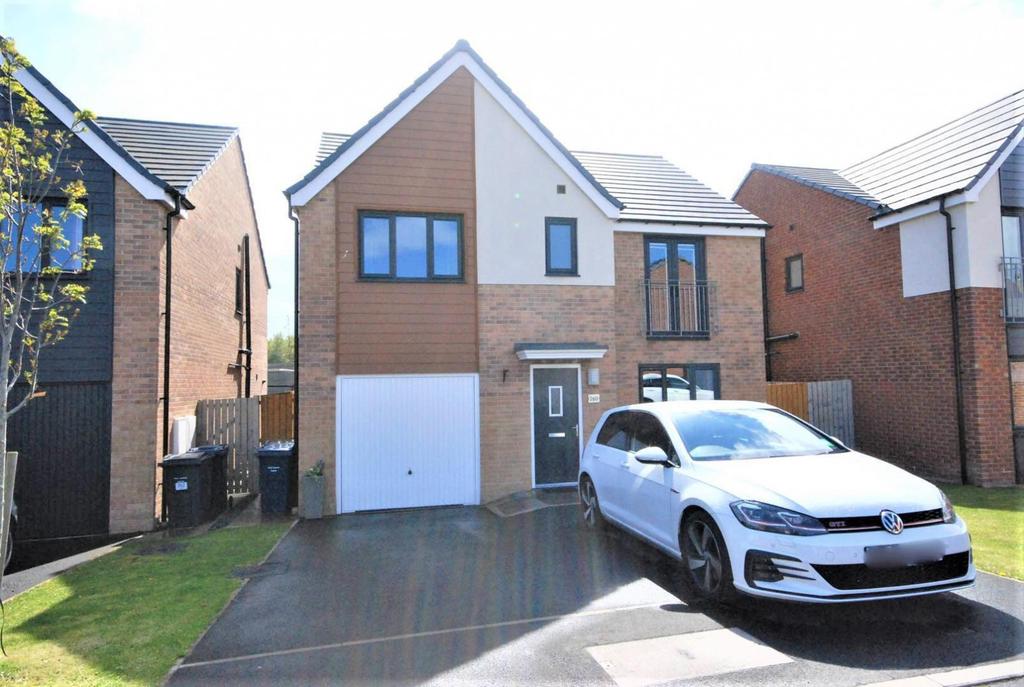 St Aloysius View, Hebburn 5 bed detached house £280,000