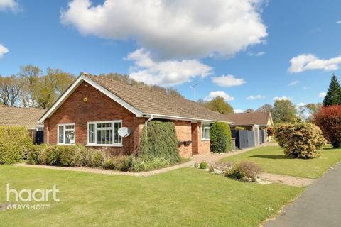31 The Spinney, Grayshott, Hindhead, GU26 6DY