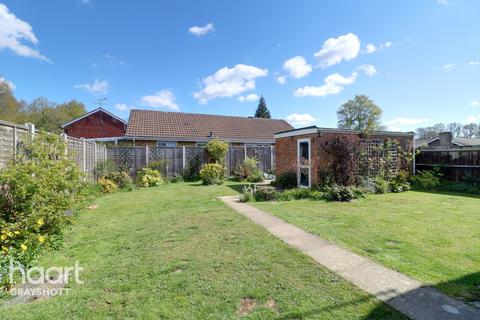 31 The Spinney, Grayshott, Hindhead, GU26 6DY