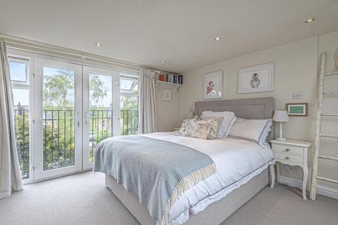 43 Edna Road, Raynes Park, London, SW20 8BS