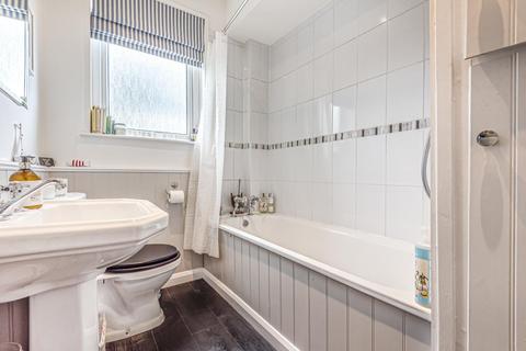 43 Edna Road, Raynes Park, London, SW20 8BS
