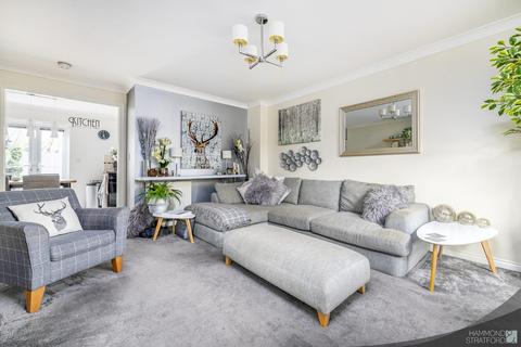 33 Mountbatten Drive, Norwich, NR6 7PJ