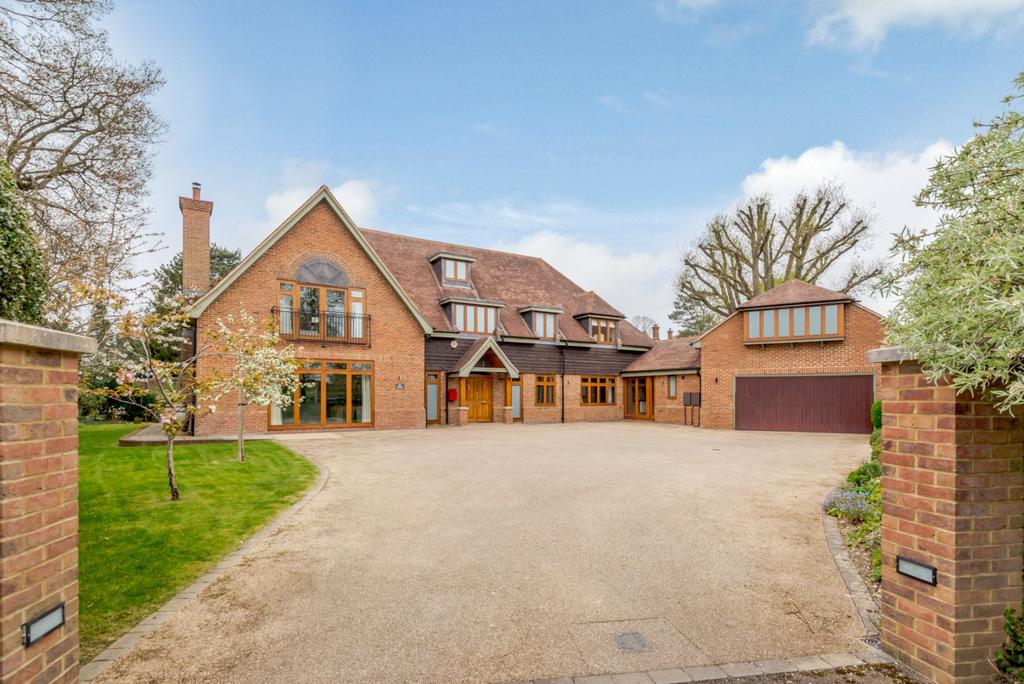 Orchard Avenue, Harpenden 7 bed detached house £4,950,000