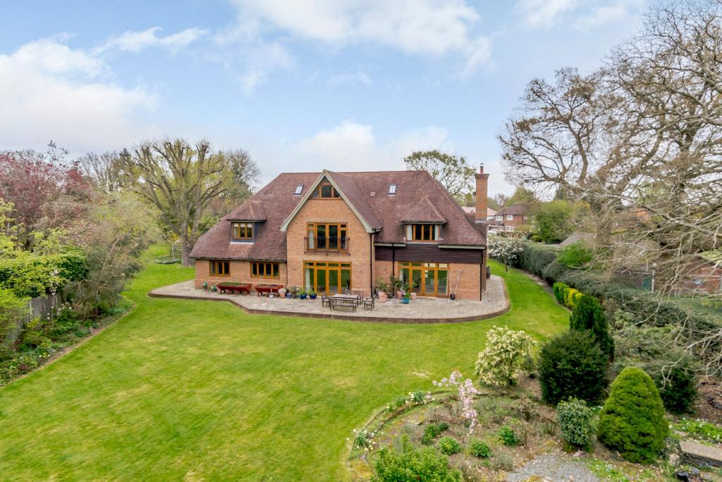 Orchard Avenue, Harpenden 7 bed detached house £4,950,000
