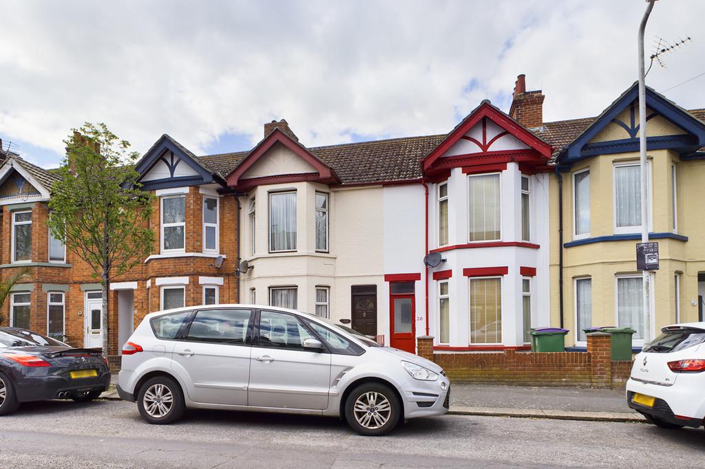 St Francis Road, Folkestone 3 bed terraced house £300,000