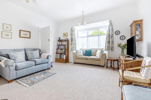 82 Groveley Road, Sunbury-on-thames, TW16 7LB