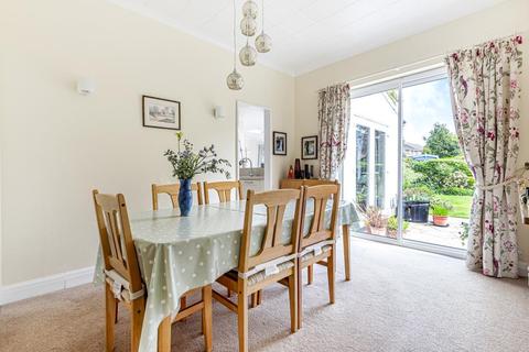 82 Groveley Road, Sunbury-on-thames, TW16 7LB