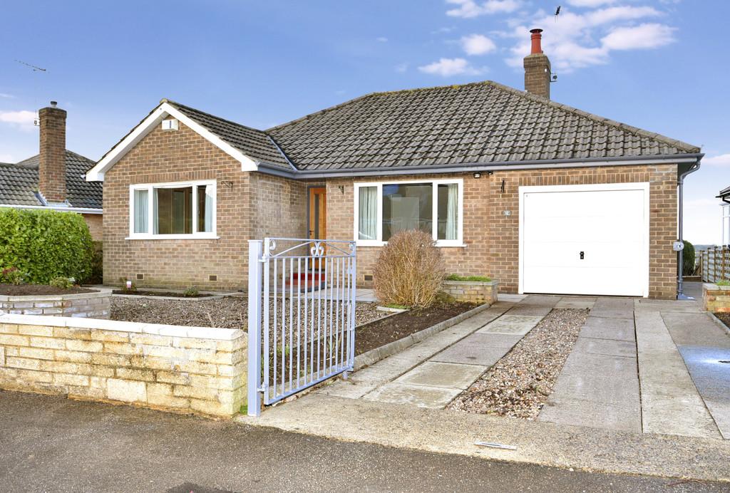Ripley Drive, Harrogate 3 bed detached bungalow £350,000