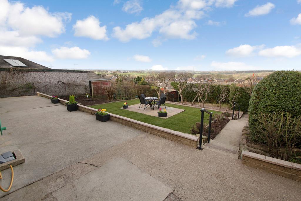 Ripley Drive, Harrogate 3 bed detached bungalow £350,000