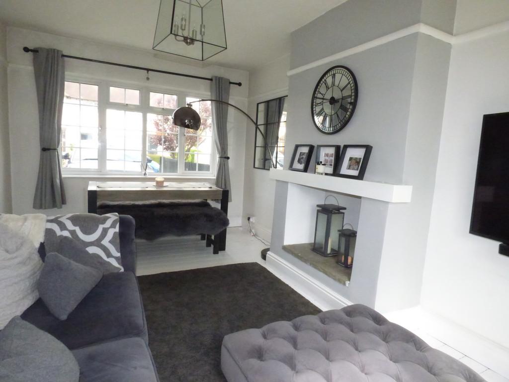 Kendall Avenue, StratforduponAvon 2 bed semidetached house £1,100