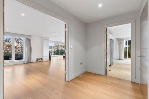 3 bedroom flat to rent, Marina Point, Lensbury Avenue, London