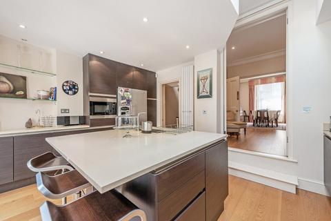 4 bedroom terraced house to rent, Trevor Place, Knightsbridge, SW7