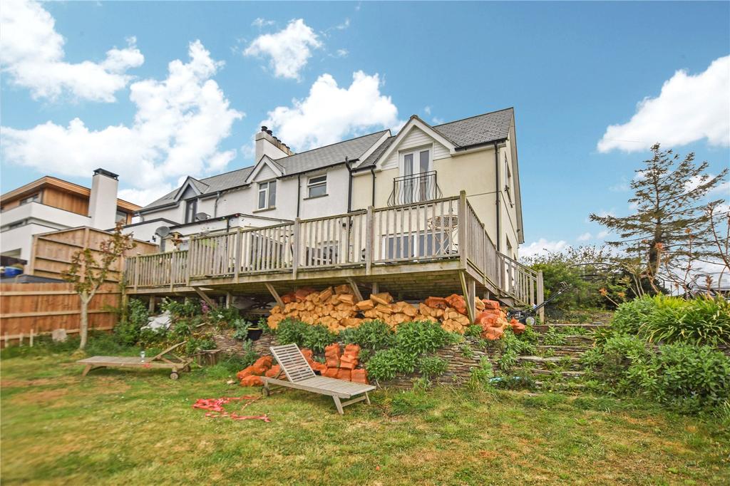 Lynstone, Bude 4 bed semidetached house £475,000