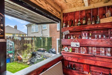 24 Oaksey Road, Swindon, SN2 5BT