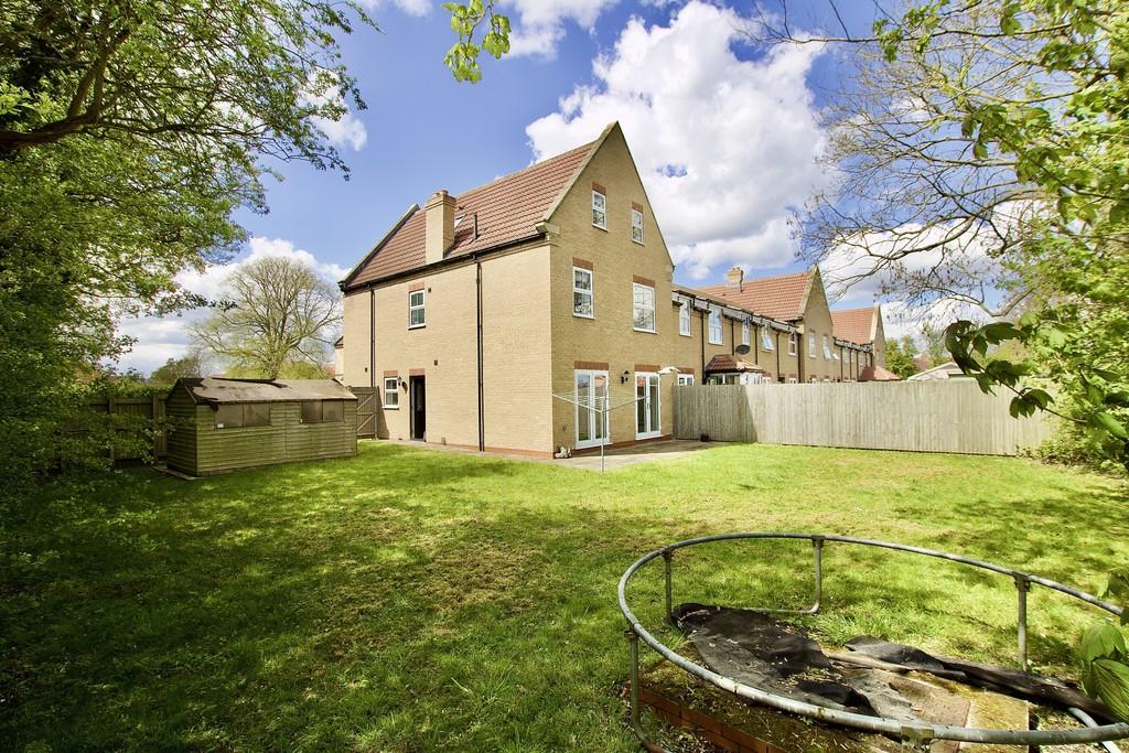 Rectory Park, Sturton By Stow 5 bed townhouse £260,000