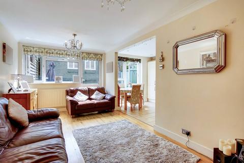 18 Kerwick Close, London, N7 9DJ