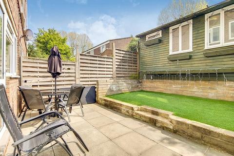18 Kerwick Close, London, N7 9DJ