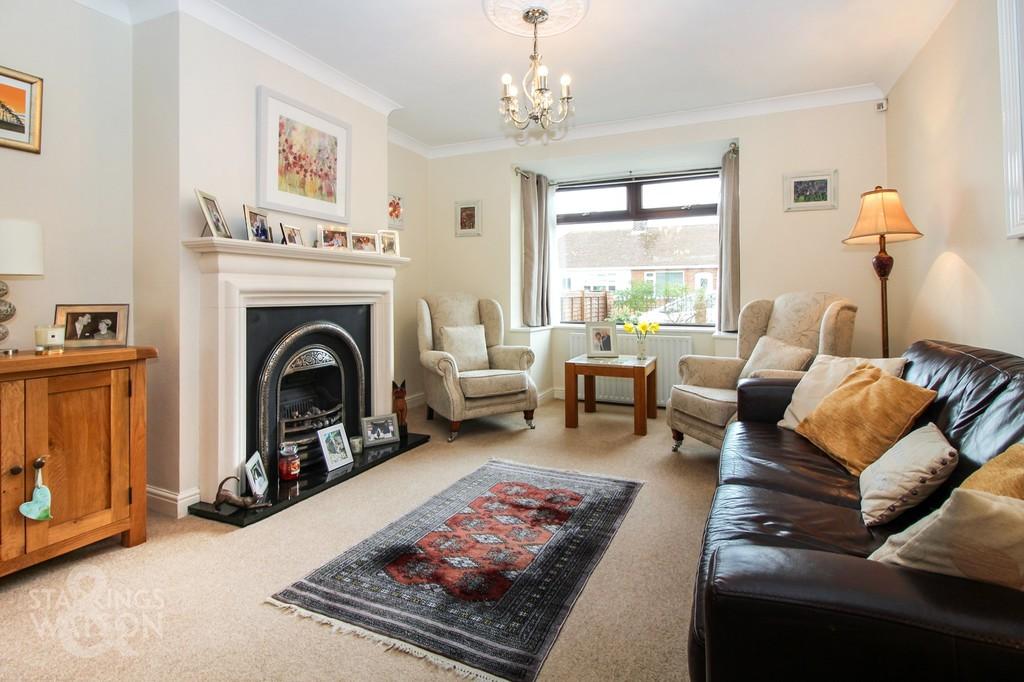 Thor Road, Thorpe St. Andrew, Norwich 3 bed semidetached house £340,000