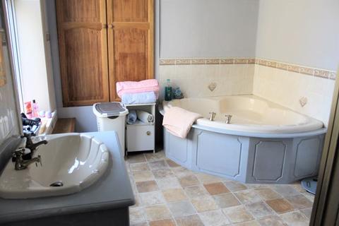 154 Allerton Road, Bradford, BD8 0AA