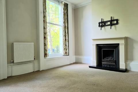 undefined, Flat 3, Kenilworrth House