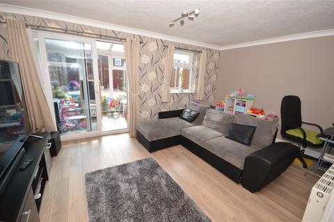 8 Dulverton Garth, Leeds, LS11 0LH