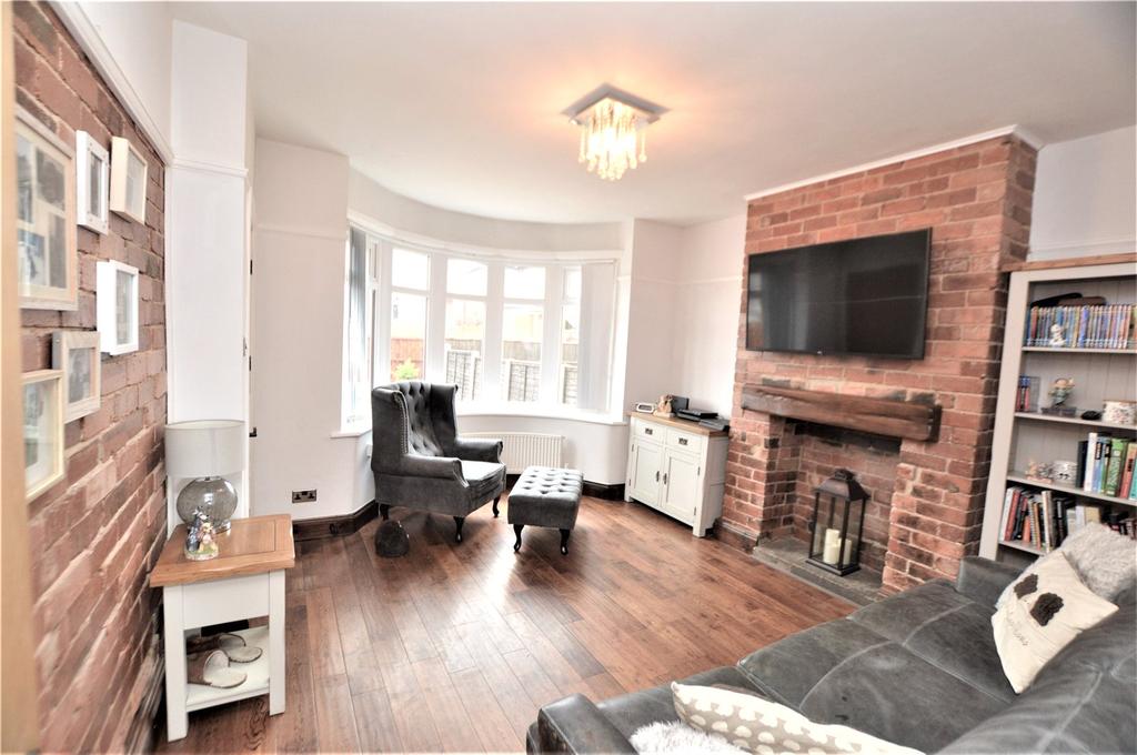 Birch Road, Kippax, Leeds 2 bed semidetached house £190,000