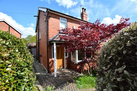 17 Bowood Crescent, Leeds, LS7 2PY