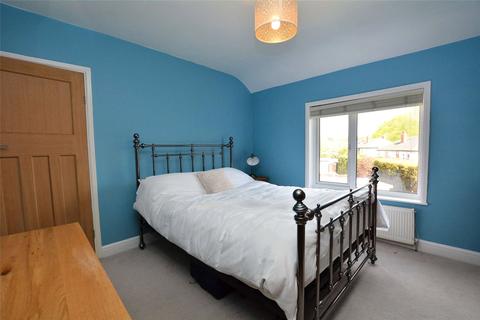 17 Bowood Crescent, Leeds, LS7 2PY