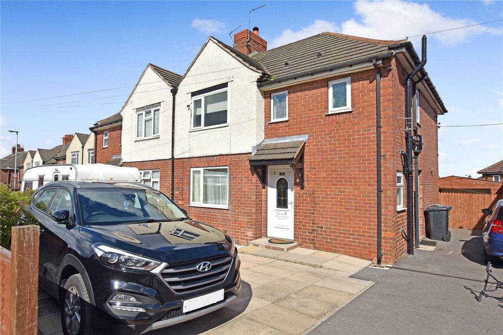 Fairfax Avenue, Drighlington, Bradford 3 bed semidetached house £155,000