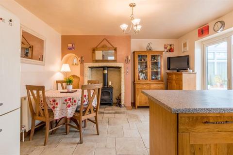 22 Alexandra Road, Horsforth, Leeds, LS18 4HD