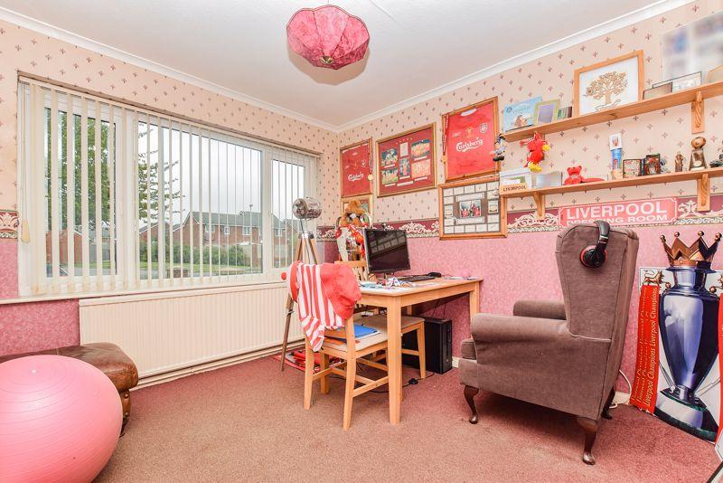 Ashbourne Avenue, Runcorn 3 bed semidetached house £185,000