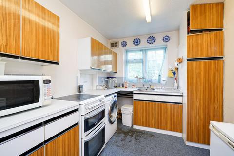 20 Bispham Road, London, NW10 7HB