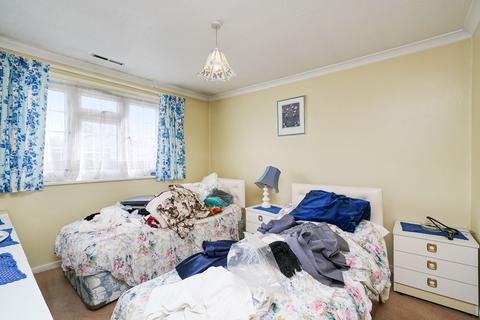 20 Bispham Road, London, NW10 7HB