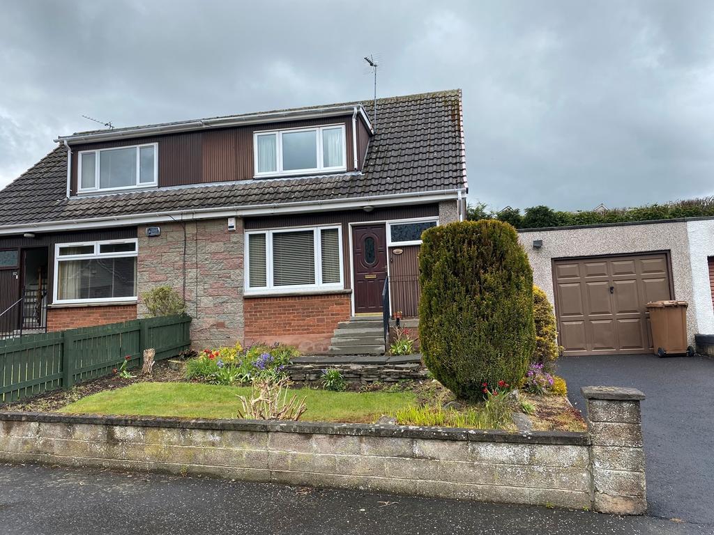 Mellerstain Road, Kirkcaldy, KY2 2 bed semidetached house £149,000