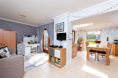 17 Heron Way, Aldermaston, Reading, RG7 4UU