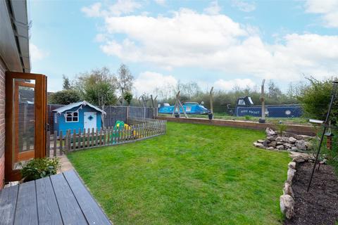 17 Heron Way, Aldermaston, Reading, RG7 4UU