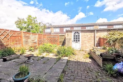 199 Fowler Road, Aylesbury, HP19 7QR