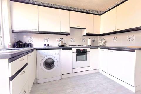 199 Fowler Road, Aylesbury, HP19 7QR