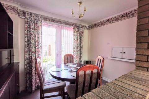 199 Fowler Road, Aylesbury, HP19 7QR