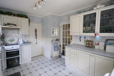 12 Church Lane, Barnwood, Gloucester, GL4 3HZ